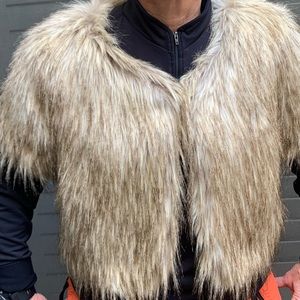 Short sleeve vest/shell